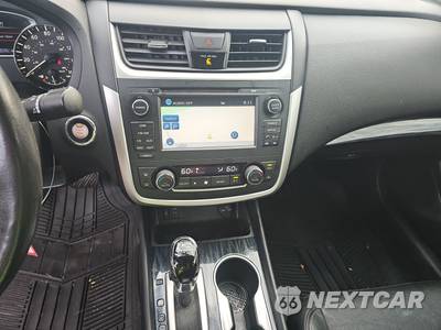 2016 Nissan Altima 2.5 SL - zdjęcie 11 z 33 - miniatura