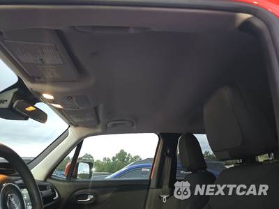 2020 Jeep Renegade Latitude - zdjęcie 18 z 31 - miniatura
