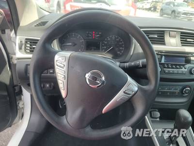 2017 Nissan Sentra S - zdjęcie 10 z 18 - miniatura