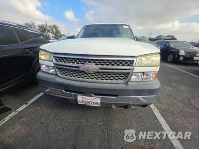 2005 Chevrolet Silverado 2500HD WT Regular Cab Long Bed 1SW - zdjęcie 2 z 35 - miniatura