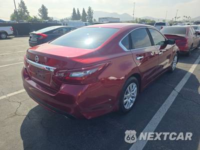 2018 Nissan Altima 2.5 S - zdjęcie 4 z 49 - miniatura