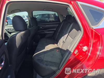 2018 Nissan Altima 2.5 S - zdjęcie 13 z 49 - miniatura