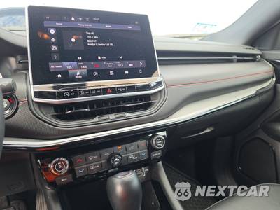 2025 Jeep Compass Trailhawk - zdjęcie 11 z 23 - miniatura