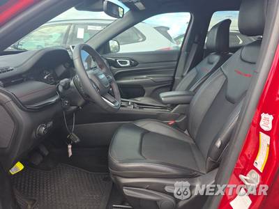 2025 Jeep Compass Trailhawk - zdjęcie 7 z 23 - miniatura
