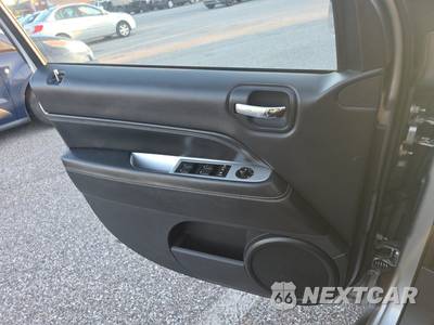 2015 Jeep Compass Latitude - zdjęcie 9 z 17 - miniatura