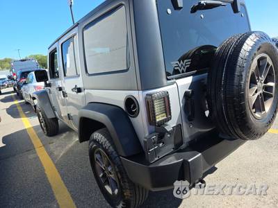 2016 Jeep Wrangler Unlimited Sport - zdjęcie 6 z 30 - miniatura