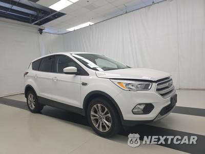 2019 Ford Escape SE - zdjęcie 3 z 33 - miniatura