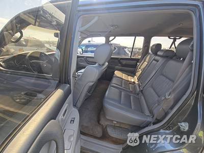 2003 Toyota Land Cruiser - zdjęcie 13 z 48 - miniatura