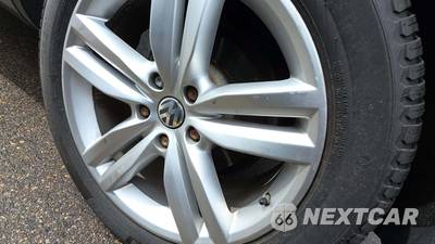 2012 Volkswagen Touareg V6 Executive - zdjęcie 24 z 34 - miniatura