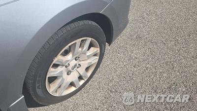 2010 Nissan Sentra 2.0 S - zdjęcie 32 z 46 - miniatura