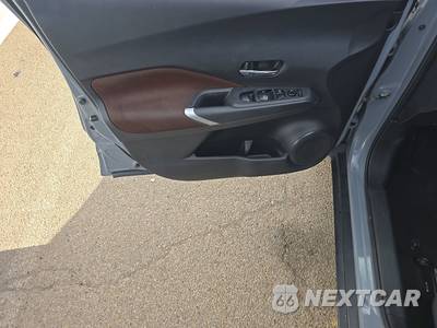 2023 Nissan Kicks SR - zdjęcie 9 z 27 - miniatura
