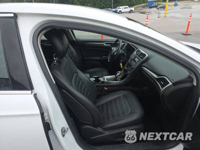 2014 Ford Fusion SE - zdjęcie 8 z 23 - miniatura