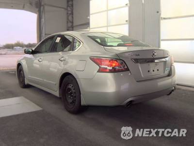 2014 Nissan Altima 2.5 S - zdjęcie 6 z 30 - miniatura