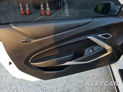 2018 Chevrolet Camaro 1LT Coupe - zdjęcie 9 z 39 - miniatura