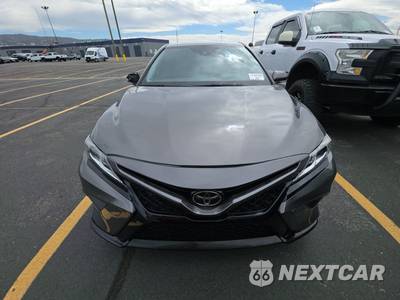 2022 Toyota Camry SE - zdjęcie 2 z 36 - miniatura