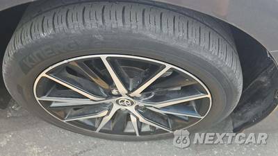 2022 Toyota Camry SE - zdjęcie 33 z 36 - miniatura