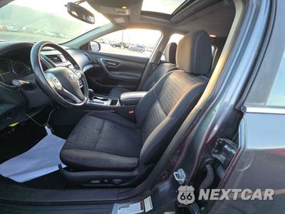 2016 Nissan Altima 2.5 SV - zdjęcie 7 z 45 - miniatura