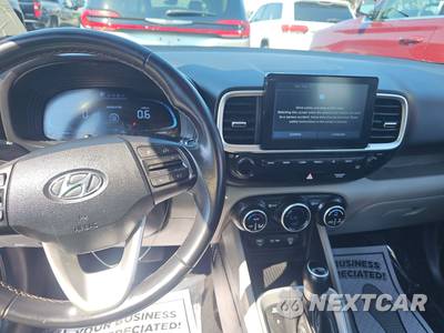 2024 Hyundai Venue SEL - zdjęcie 17 z 27 - miniatura
