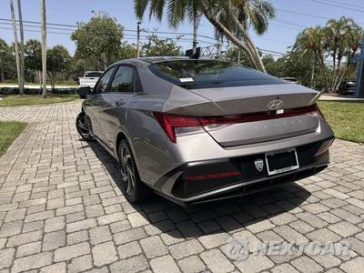 2025 Hyundai Elantra SEL Convenience - zdjęcie 13 z 38 - miniatura