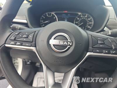 2026 Nissan Altima SV - zdjęcie 10 z 17 - miniatura