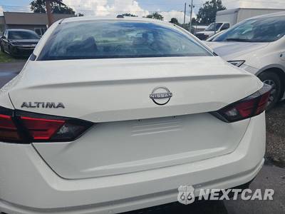 2026 Nissan Altima SV - zdjęcie 5 z 17 - miniatura