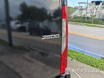 2019 Mercedes-Benz Sprinter 2500 Crew Van High Roof 144.0" WB - zdjęcie 32 z 47 - miniatura