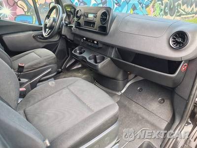 2019 Mercedes-Benz Sprinter 2500 Crew Van High Roof 144.0" WB - zdjęcie 24 z 47 - miniatura
