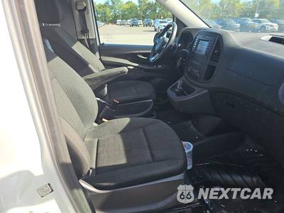 2020 Mercedes-Benz Metris Cargo Van 126.0" WB - zdjęcie 8 z 29 - miniatura