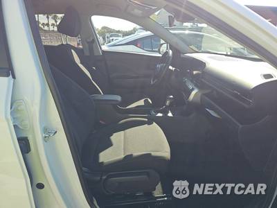 2025 Hyundai Kona SEL - zdjęcie 8 z 21 - miniatura
