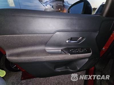 2026 Nissan Kicks SV - zdjęcie 9 z 28 - miniatura