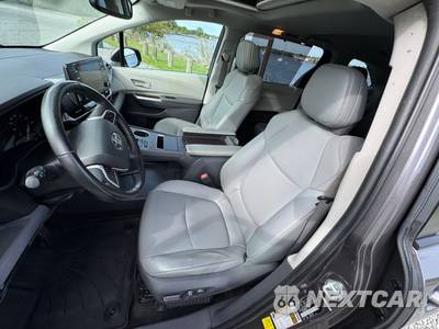 2021 Toyota Sienna XLE 7-Passenger 120.5" WB - zdjęcie 42 z 67 - miniatura