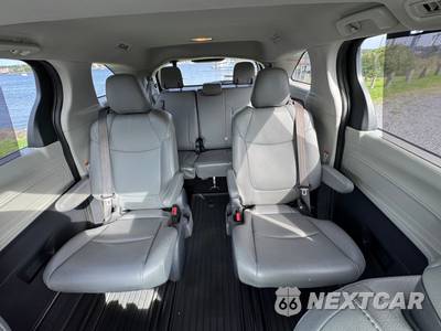2021 Toyota Sienna XLE 7-Passenger 120.5" WB - zdjęcie 46 z 67 - miniatura