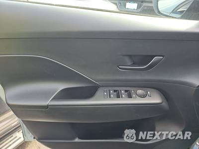 2025 Hyundai Kona SEL Convenience - zdjęcie 9 z 24 - miniatura