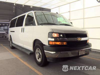 2025 Chevrolet Express 3500 Passenger Van LT 1LT 155.1" WB - zdjęcie 3 z 25 - miniatura