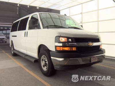 2025 Chevrolet Express 3500 Passenger Van LT 1LT 155.1" WB - zdjęcie 3 z 23 - miniatura