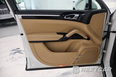 2018 Porsche Cayenne - zdjęcie 13 z 40 - miniatura