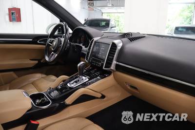 2018 Porsche Cayenne - zdjęcie 29 z 40 - miniatura