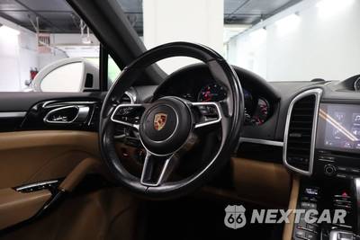 2018 Porsche Cayenne - zdjęcie 36 z 40 - miniatura