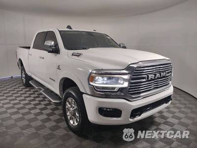 2022 Ram 2500 Laramie Crew Cab Medium Bed - zdjęcie 3 z 20 - miniatura