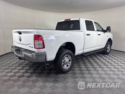 2024 Ram 2500 Tradesman Crew Cab Medium Bed - zdjęcie 10 z 20 - miniatura