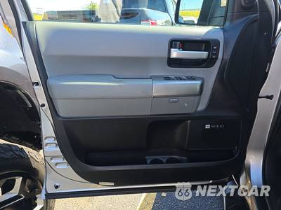 2018 Toyota Sequoia Limited - zdjęcie 9 z 42 - miniatura