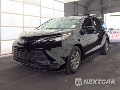 2023 Toyota Sienna LE 8-Passenger 120.5" WB