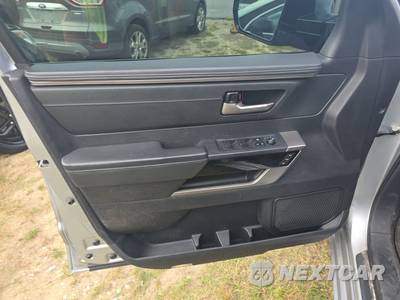 2022 Toyota Tundra Limited Crew Cab Short Bed - zdjęcie 9 z 24 - miniatura
