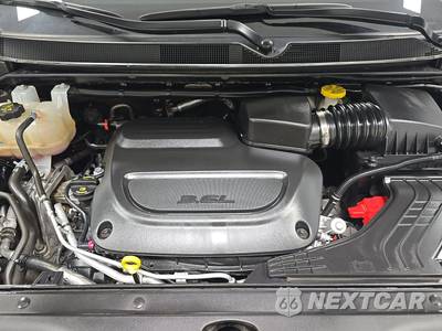 2024 Chrysler Pacifica Touring L 121.6" WB - zdjęcie 16 z 18 - miniatura