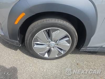 2021 Hyundai Kona Electric Ultimate - zdjęcie 8 z 23 - miniatura