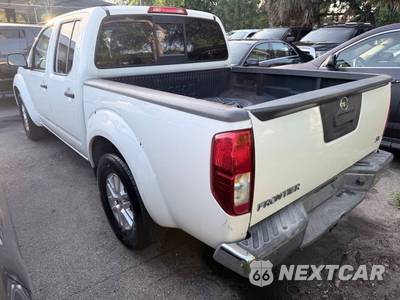 2015 Nissan Frontier SV Crew Cab Medium Bed - zdjęcie 5 z 10 - miniatura