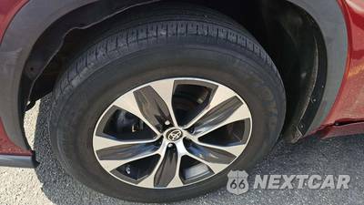 2022 Toyota Highlander XLE - zdjęcie 39 z 55 - miniatura