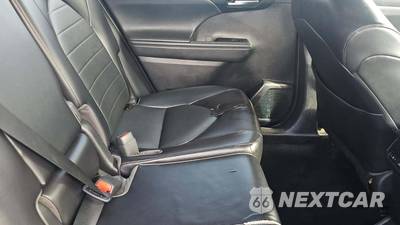 2022 Toyota Highlander XLE - zdjęcie 31 z 55 - miniatura
