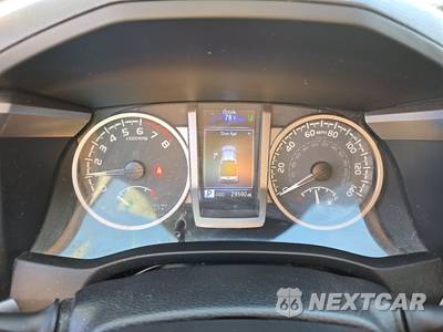 2021 Toyota Tacoma SR5 Crew Cab Medium Bed - zdjęcie 12 z 37 - miniatura