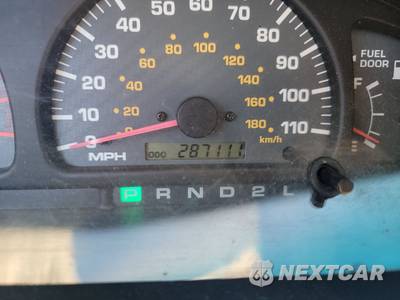 1999 Toyota 4Runner SR5 - zdjęcie 12 z 19 - miniatura